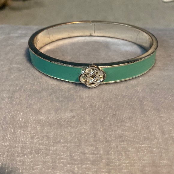 Stella and dot Lindsey hinged bangle bracelet - Picture 4 of 8